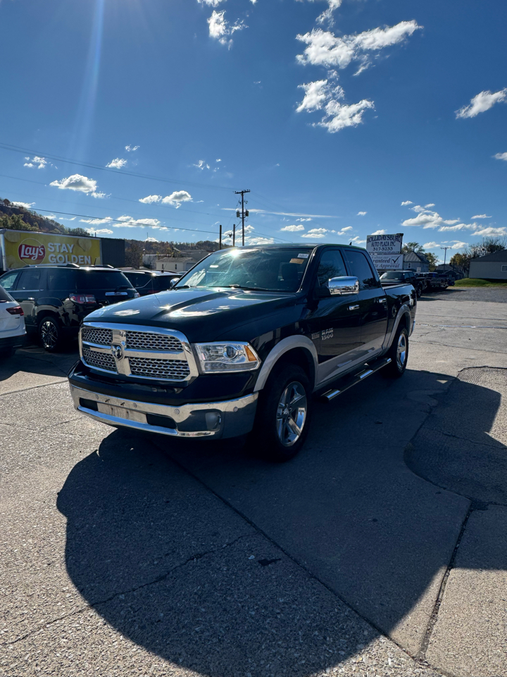 RAM 1500 Laramie Crew Cab SWB 4WD 2014
