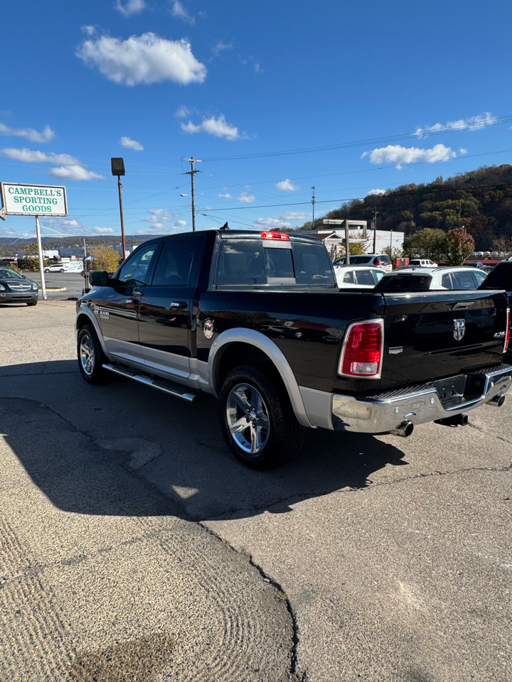RAM 1500 Laramie Crew Cab SWB 4WD 2014