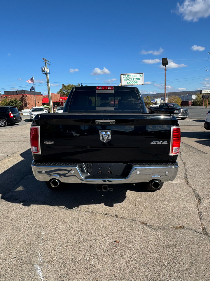 RAM 1500 Laramie Crew Cab SWB 4WD 2014