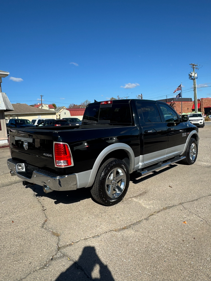 RAM 1500 Laramie Crew Cab SWB 4WD 2014