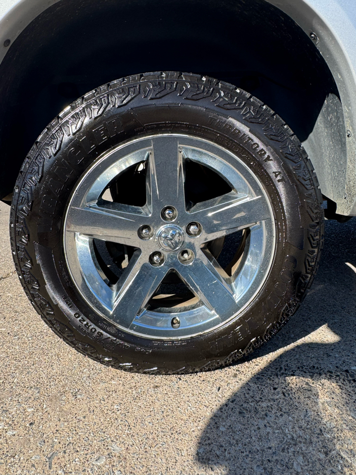 RAM 1500 Laramie Crew Cab SWB 4WD 2014