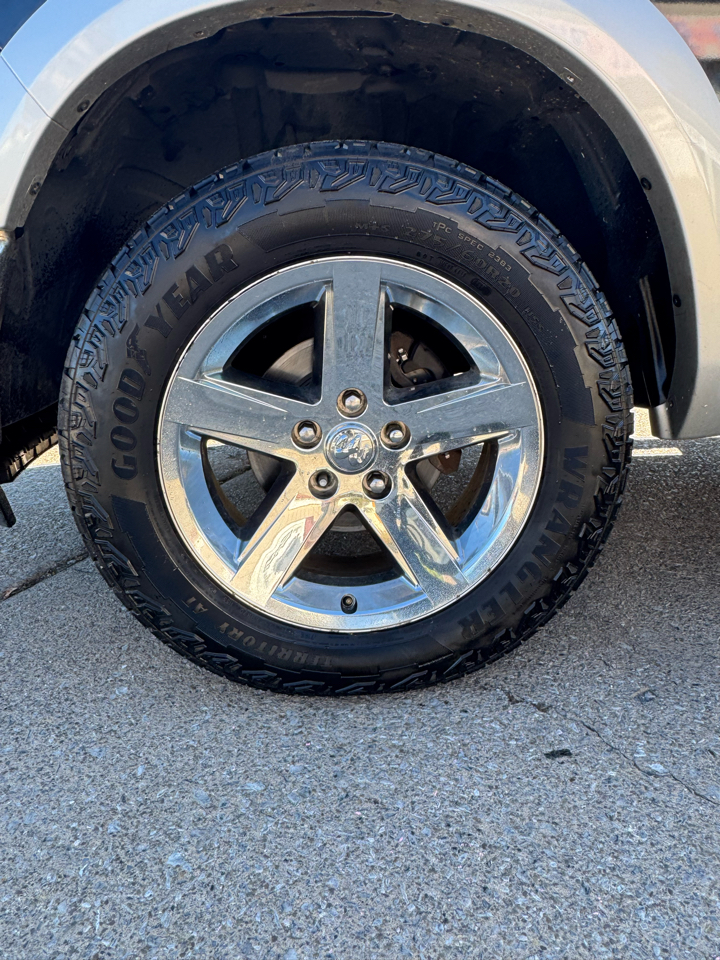 RAM 1500 Laramie Crew Cab SWB 4WD 2014