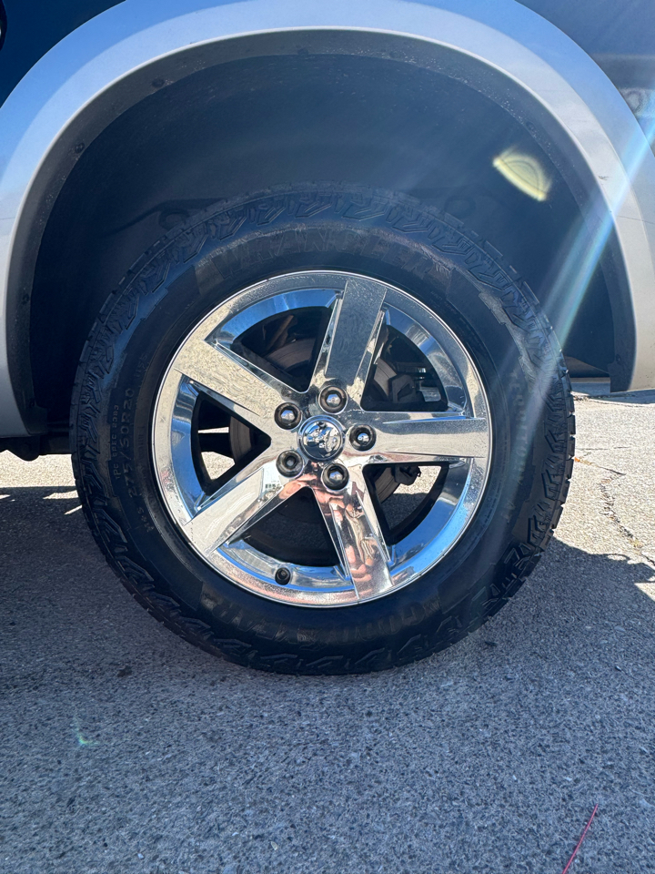 RAM 1500 Laramie Crew Cab SWB 4WD 2014