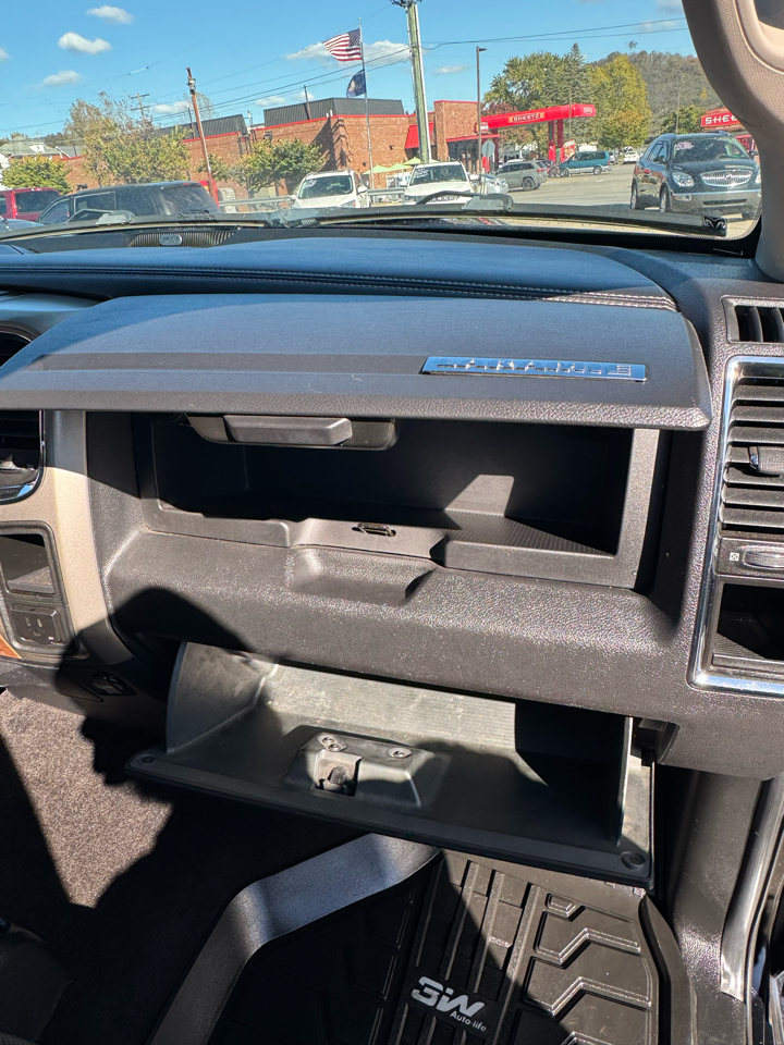 RAM 1500 Laramie Crew Cab SWB 4WD 2014