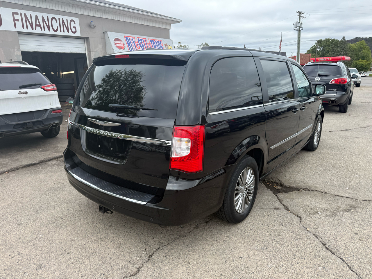 Chrysler Town & Country Touring-L 2014