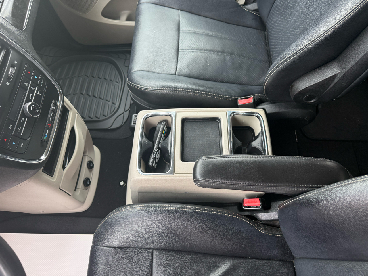 Chrysler Town & Country Touring-L 2014