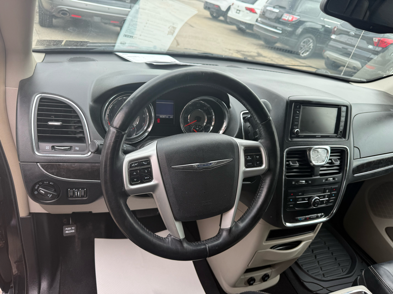 Chrysler Town & Country Touring-L 2014