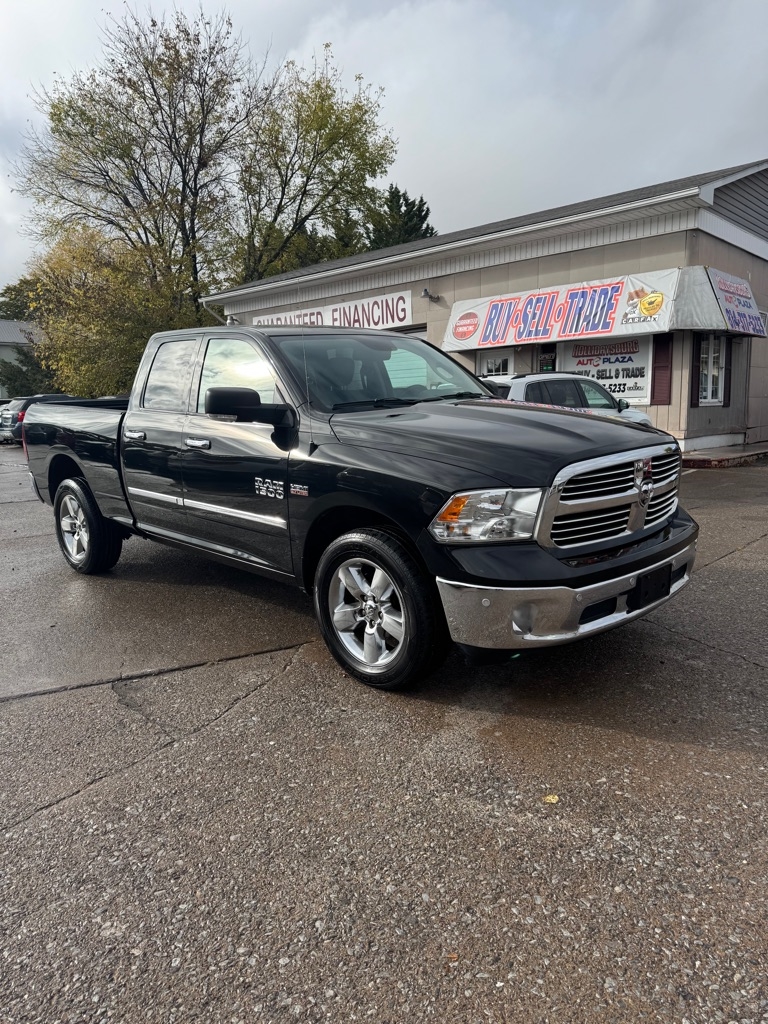 RAM 1500 SLT Quad Cab 4WD 2018