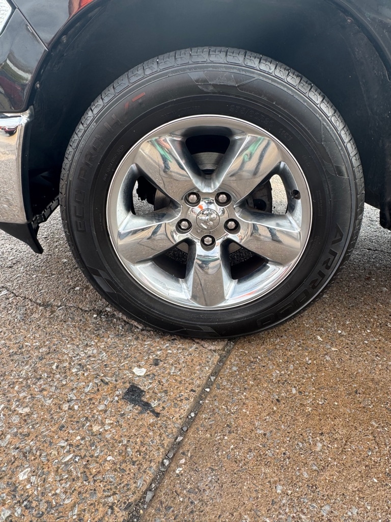 RAM 1500 SLT Quad Cab 4WD 2018