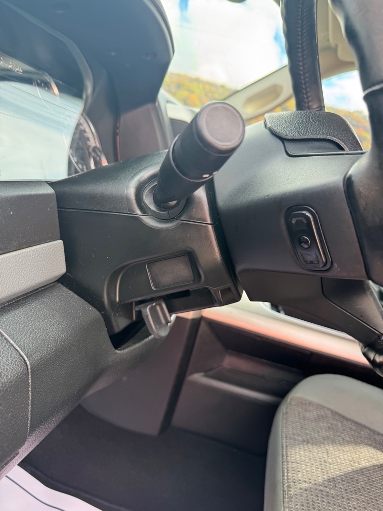 RAM 1500 SLT Quad Cab 4WD 2018