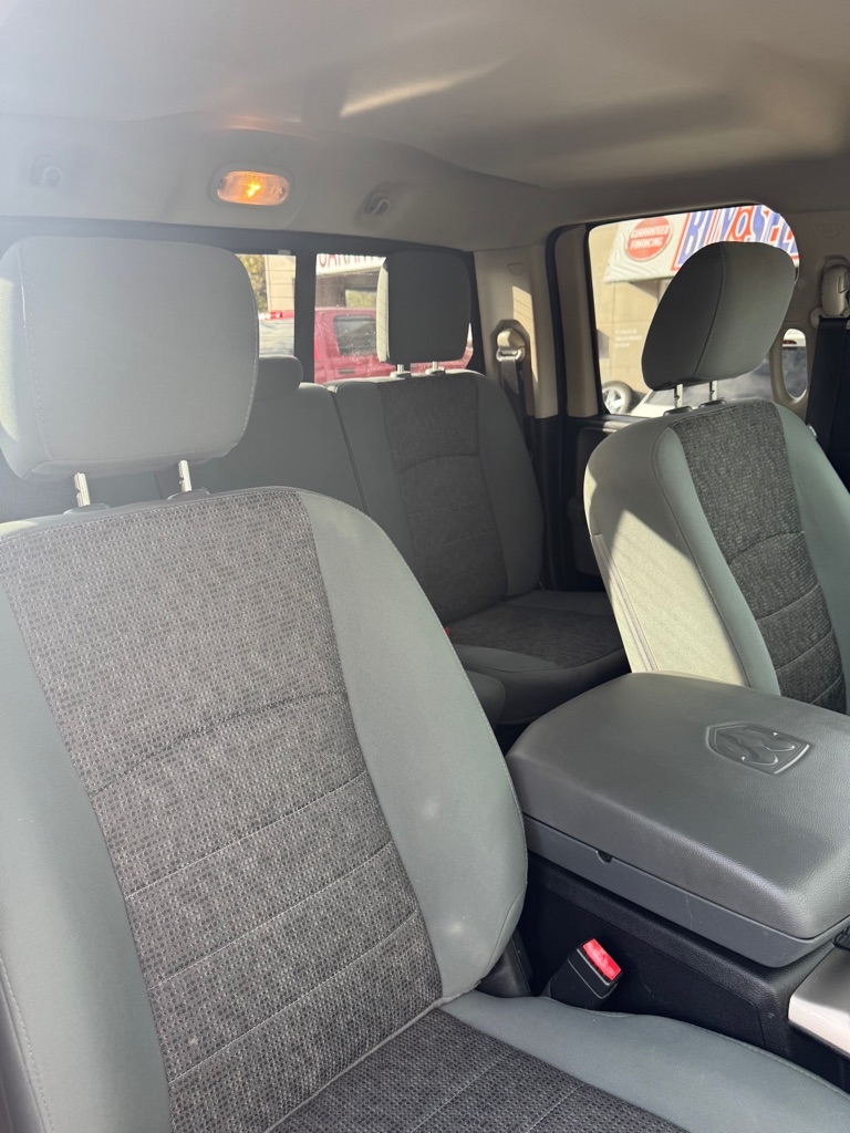 RAM 1500 SLT Quad Cab 4WD 2018