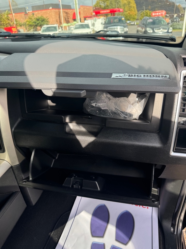 RAM 1500 SLT Quad Cab 4WD 2018