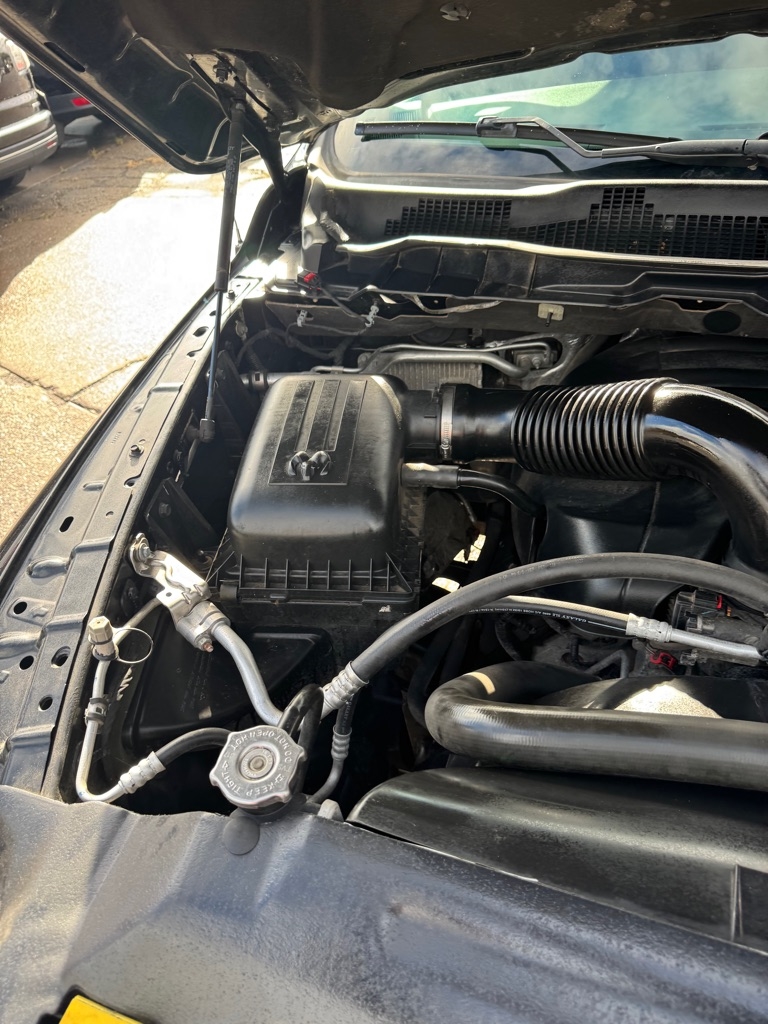 RAM 1500 SLT Quad Cab 4WD 2018