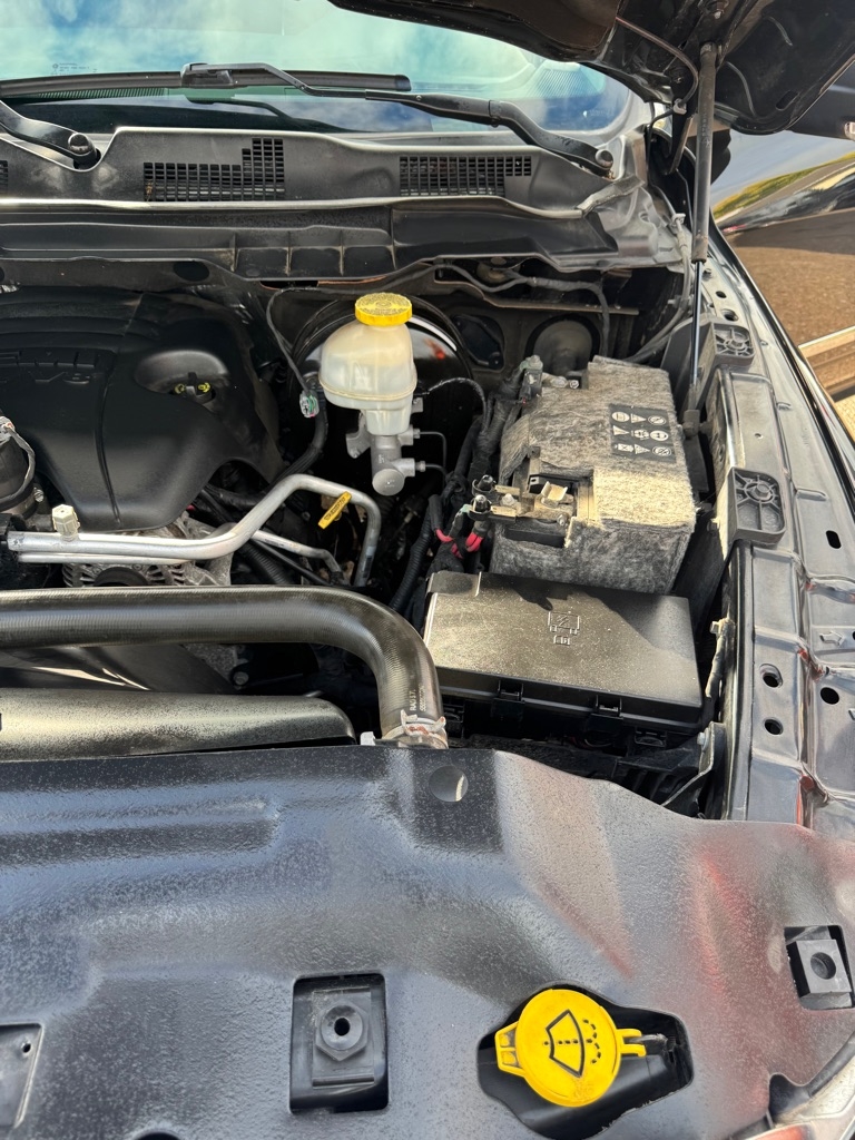 RAM 1500 SLT Quad Cab 4WD 2018