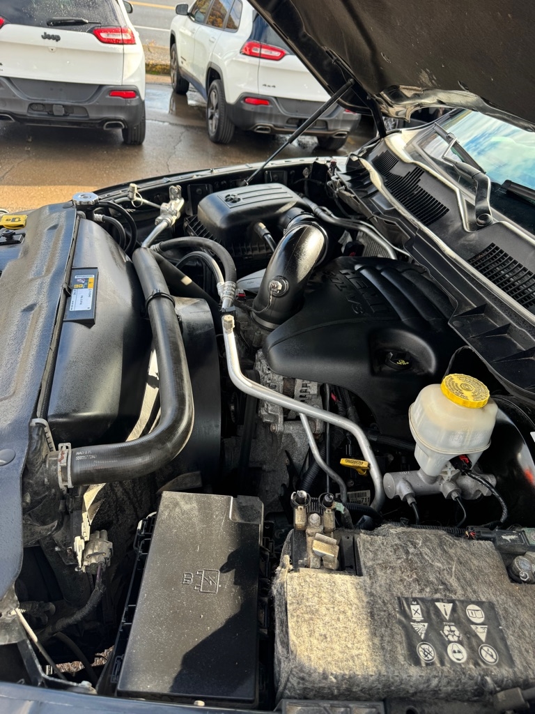 RAM 1500 SLT Quad Cab 4WD 2018