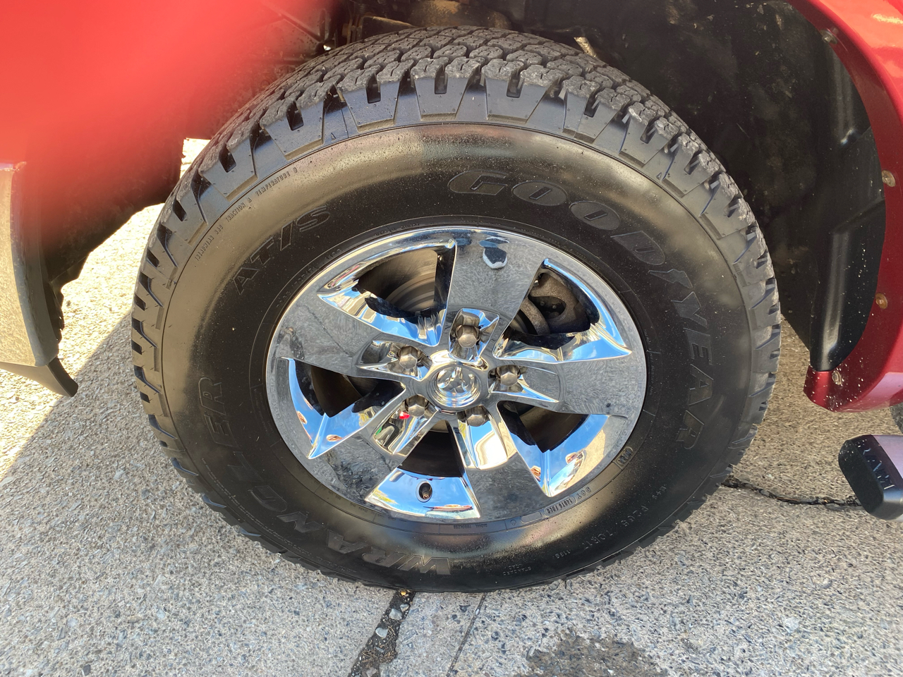 RAM 1500 SLT Crew Cab SWB 4WD 2014