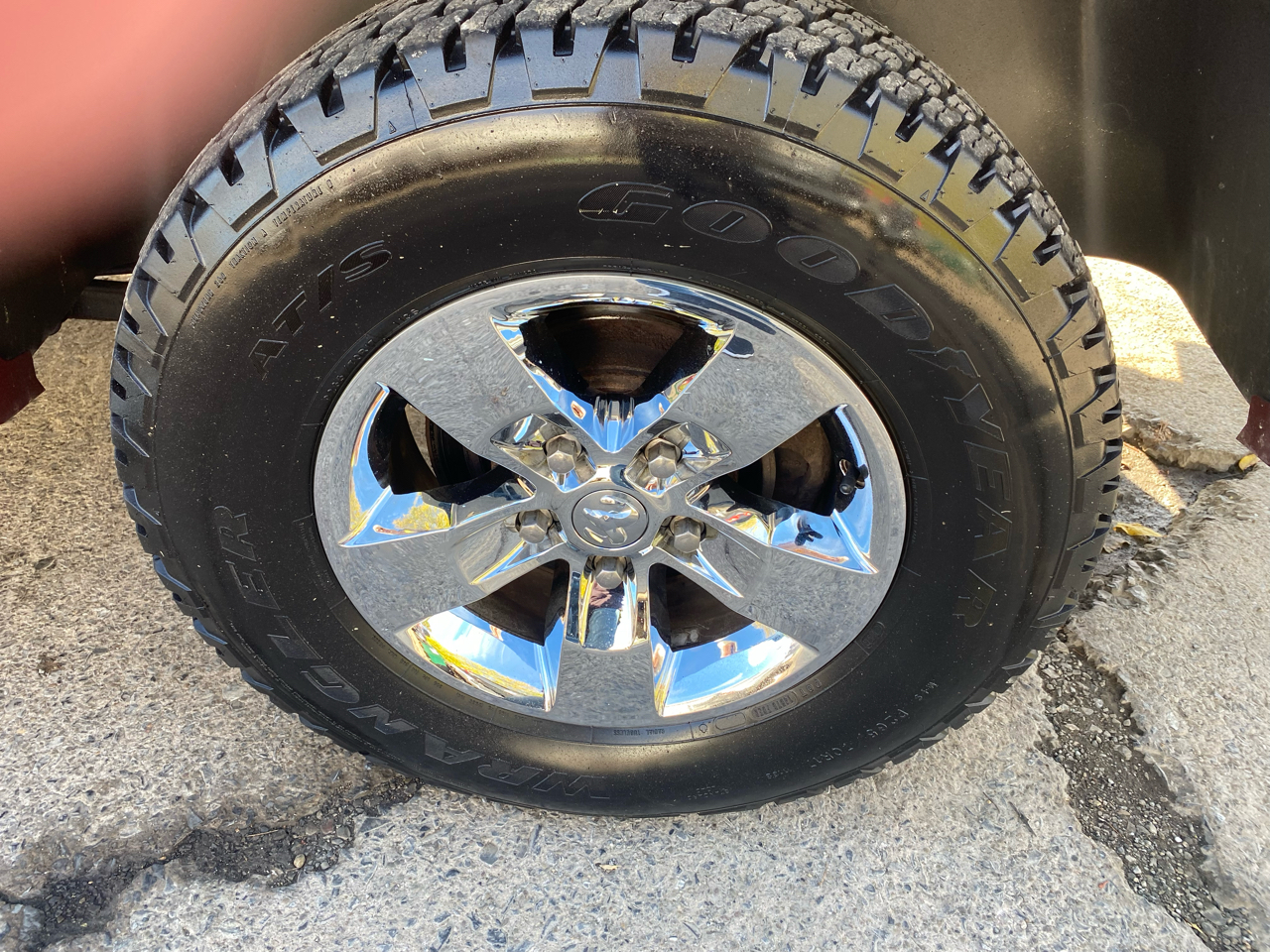 RAM 1500 SLT Crew Cab SWB 4WD 2014