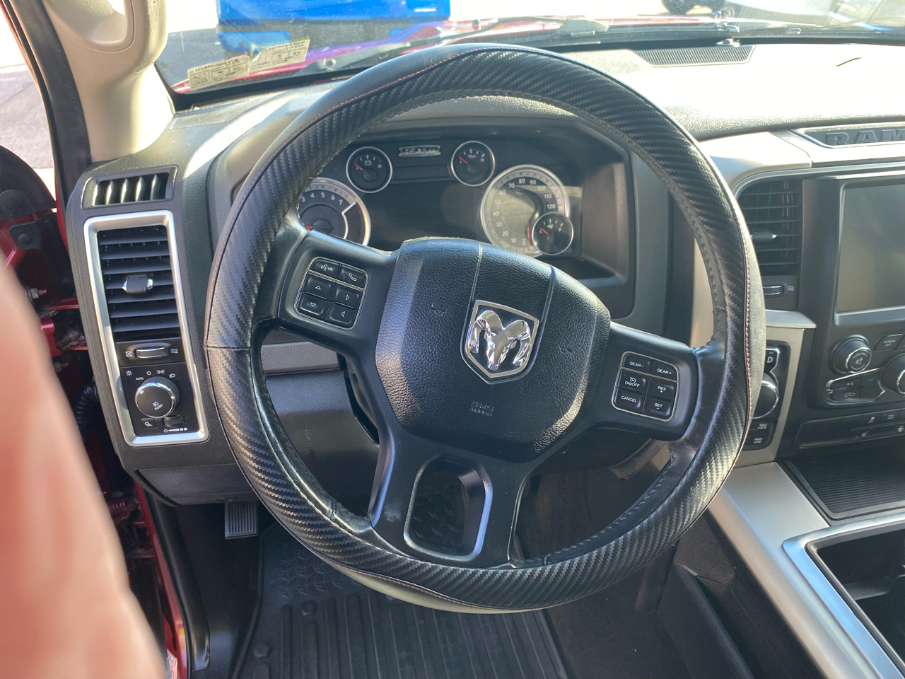 RAM 1500 SLT Crew Cab SWB 4WD 2014