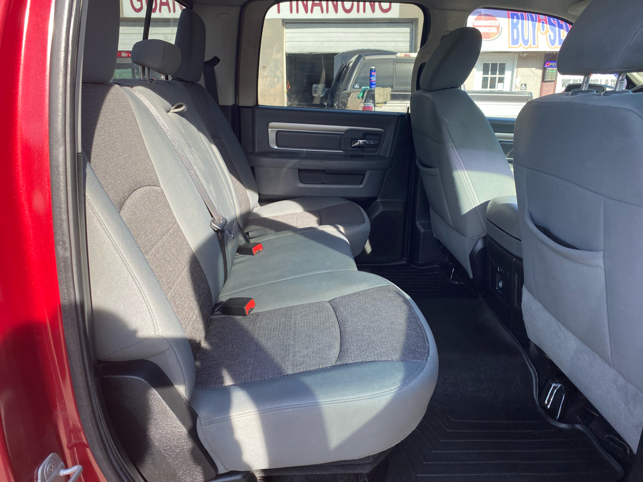 RAM 1500 SLT Crew Cab SWB 4WD 2014