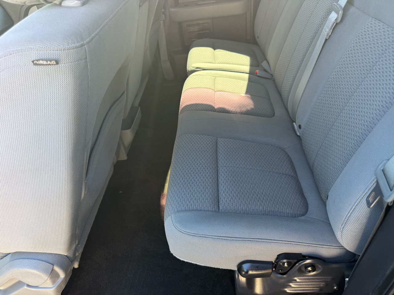 2013 Ford F-150 XLT photo 35