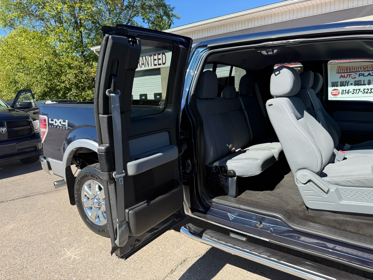 2013 Ford F-150 XLT photo 38