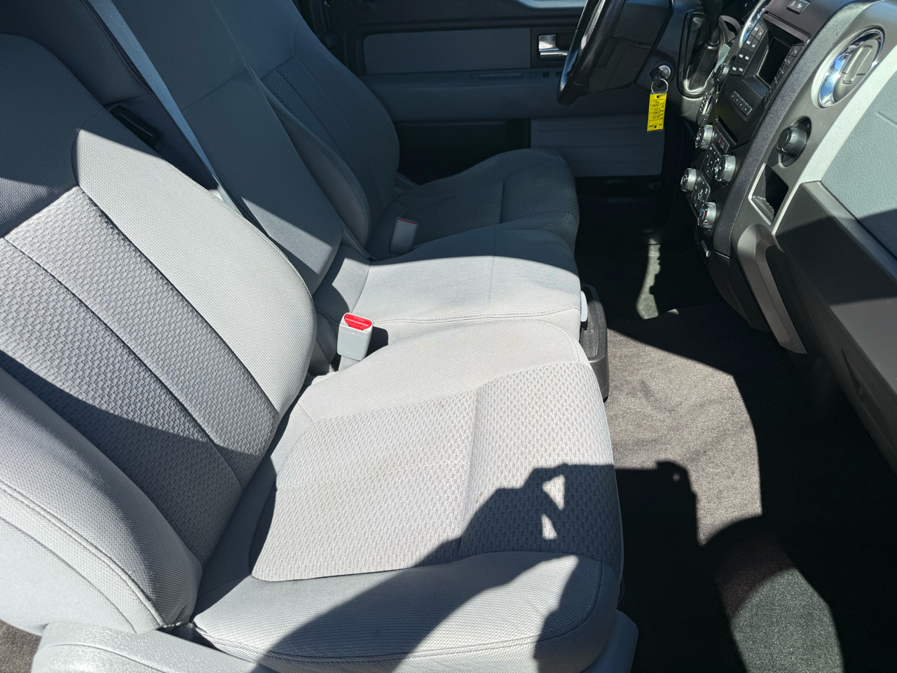 2013 Ford F-150 XLT photo 50