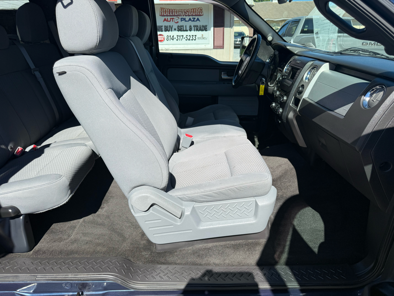 2013 Ford F-150 XLT photo 51