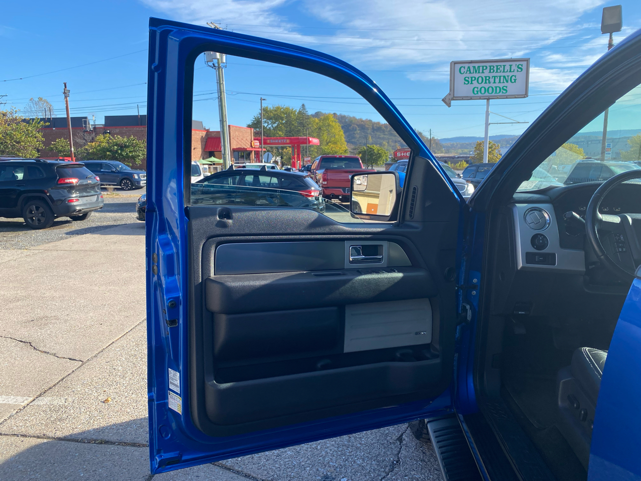 Ford F-150 XL SuperCrew 5.5-ft. Bed 4WD 2013