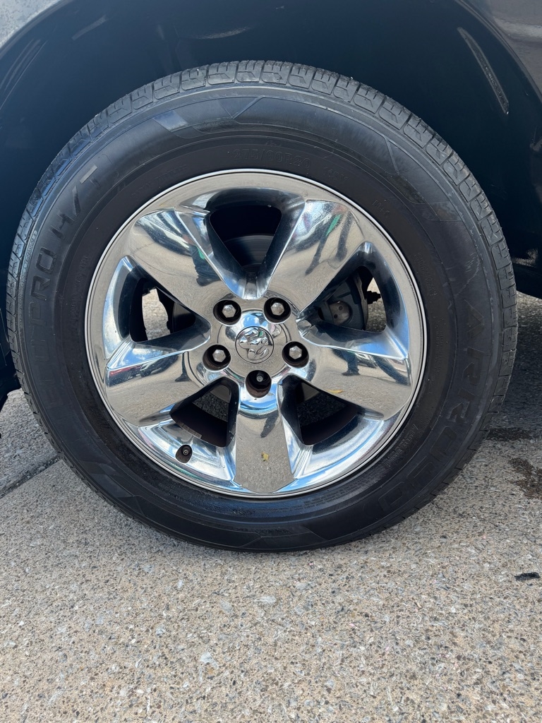 RAM 1500 SLT Crew Cab SWB 4WD 2016