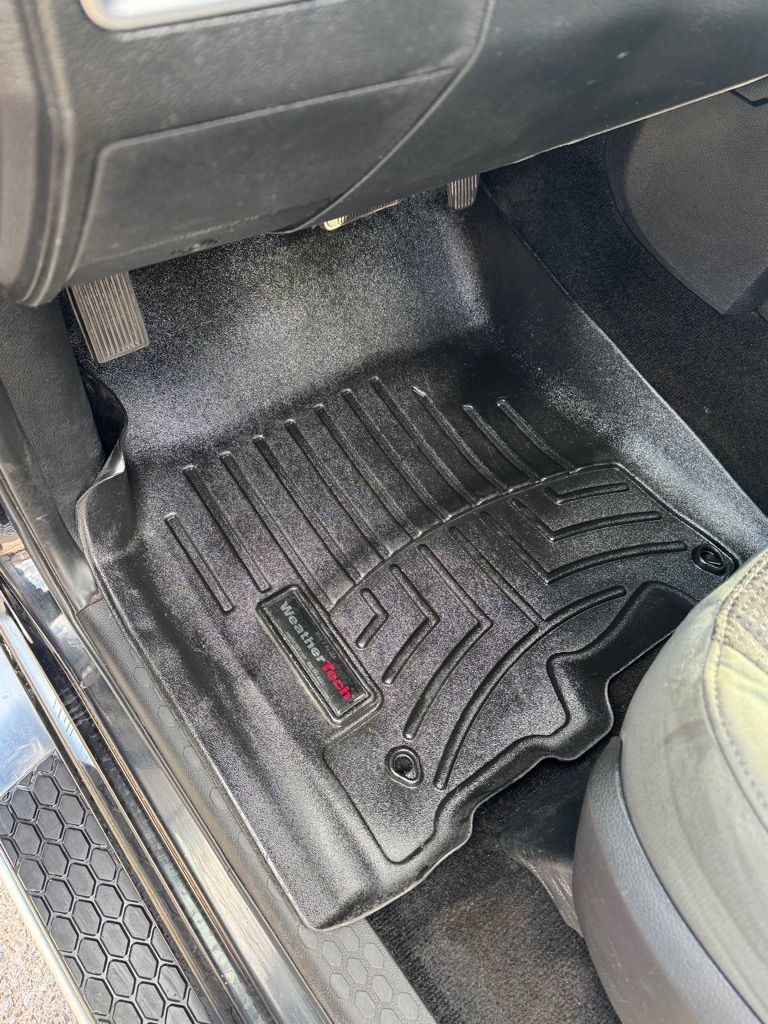 RAM 1500 SLT Crew Cab SWB 4WD 2016