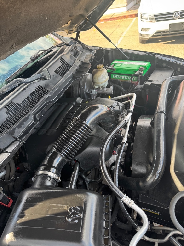 RAM 1500 SLT Crew Cab SWB 4WD 2016