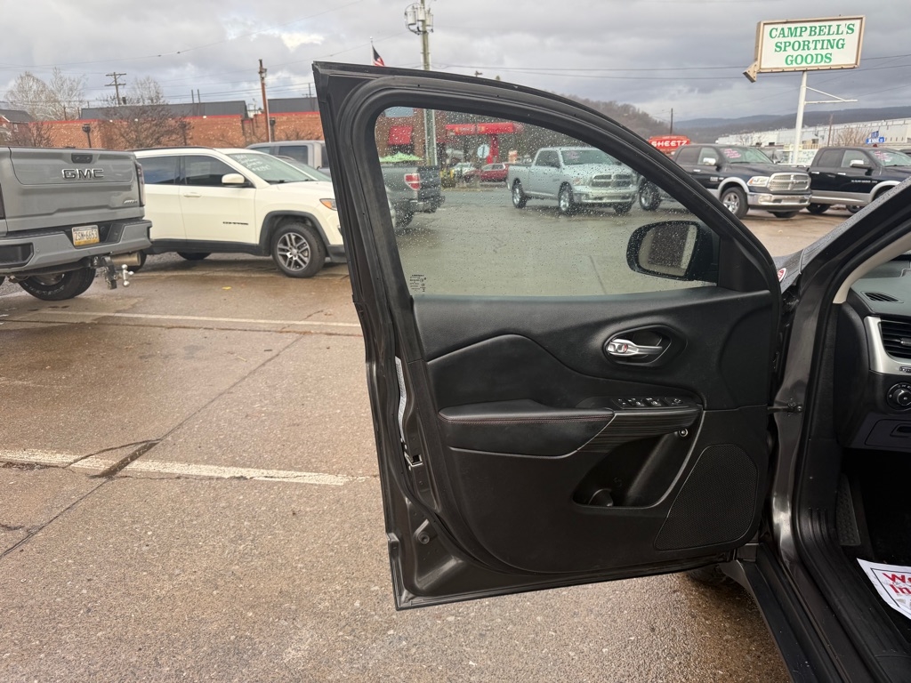 Jeep Cherokee Trailhawk 4WD 2015