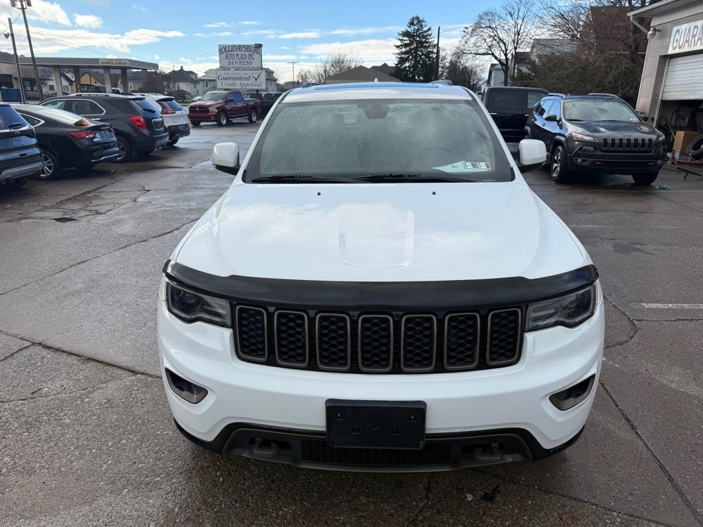 2016 Jeep Grand Cherokee Limited photo 2