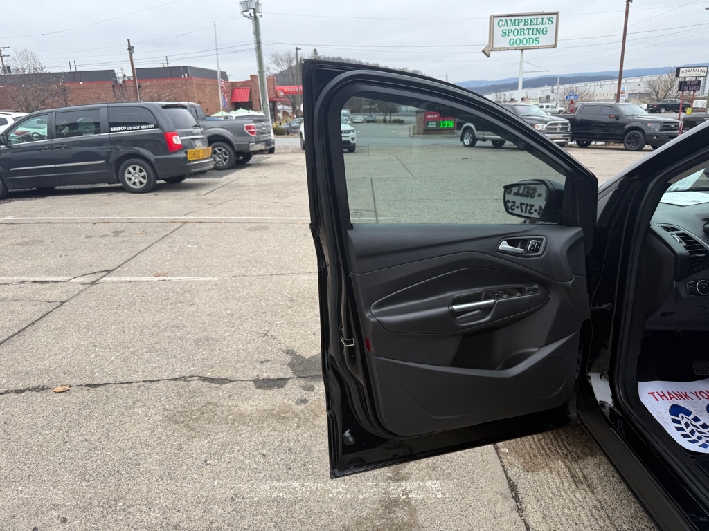 Ford Escape Titanium 4WD 2017