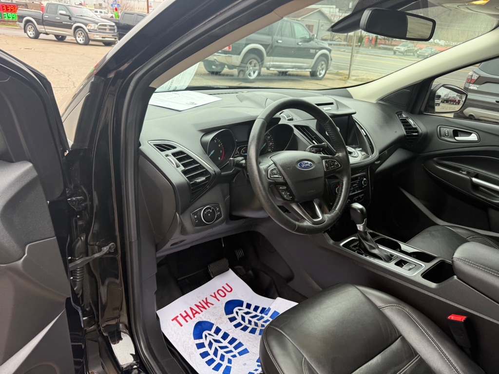 Ford Escape Titanium 4WD 2017