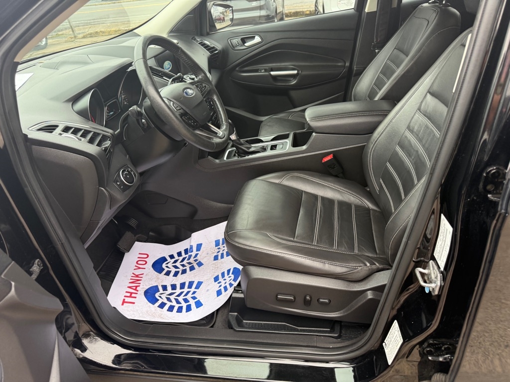 Ford Escape Titanium 4WD 2017