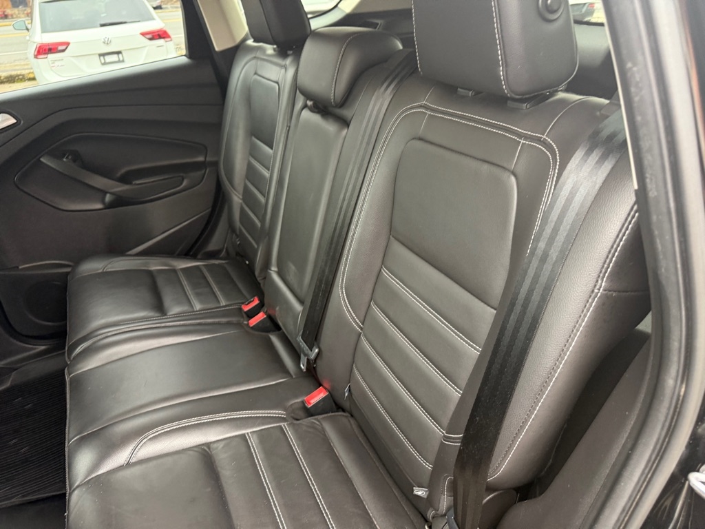 Ford Escape Titanium 4WD 2017