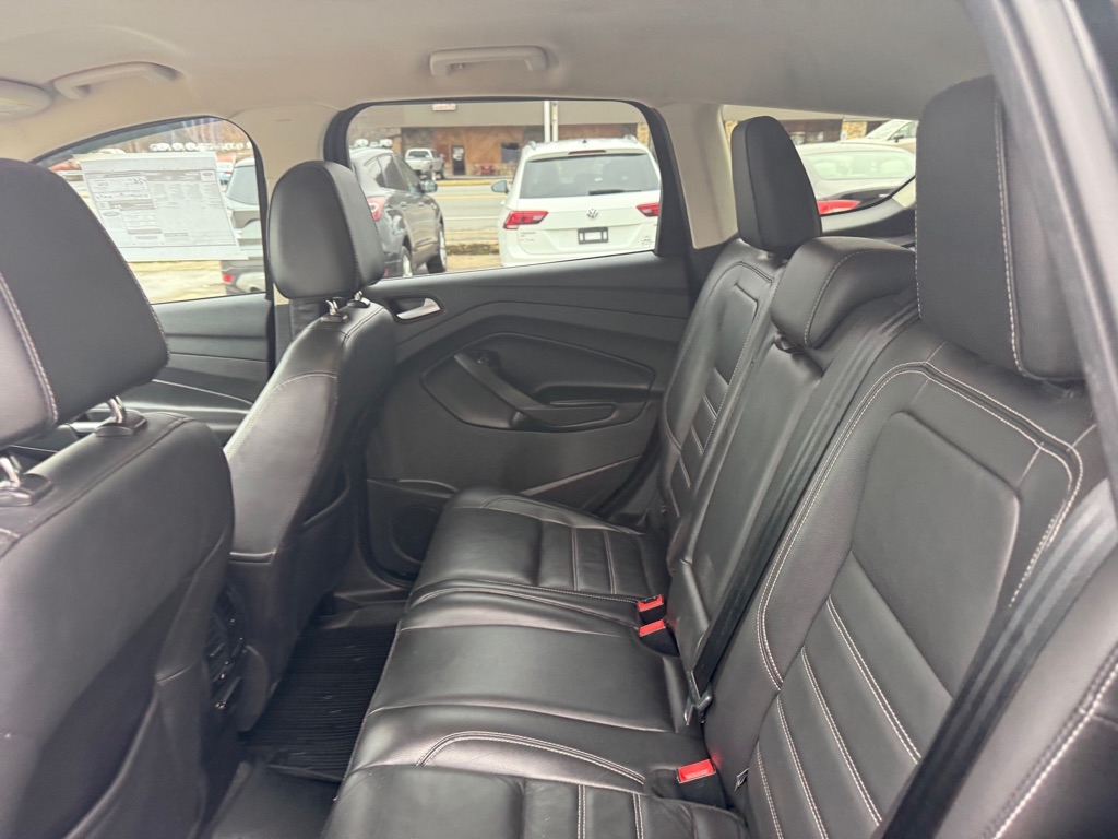 Ford Escape Titanium 4WD 2017