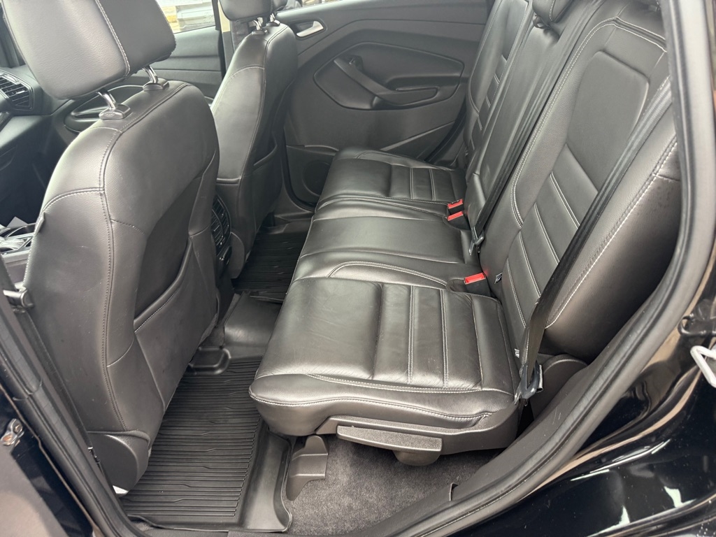 Ford Escape Titanium 4WD 2017