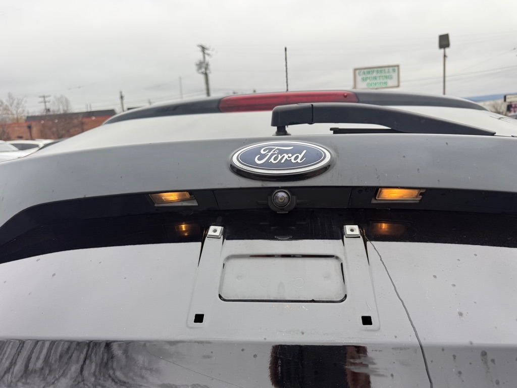 Ford Escape Titanium 4WD 2017