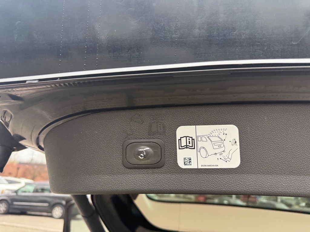 Ford Escape Titanium 4WD 2017