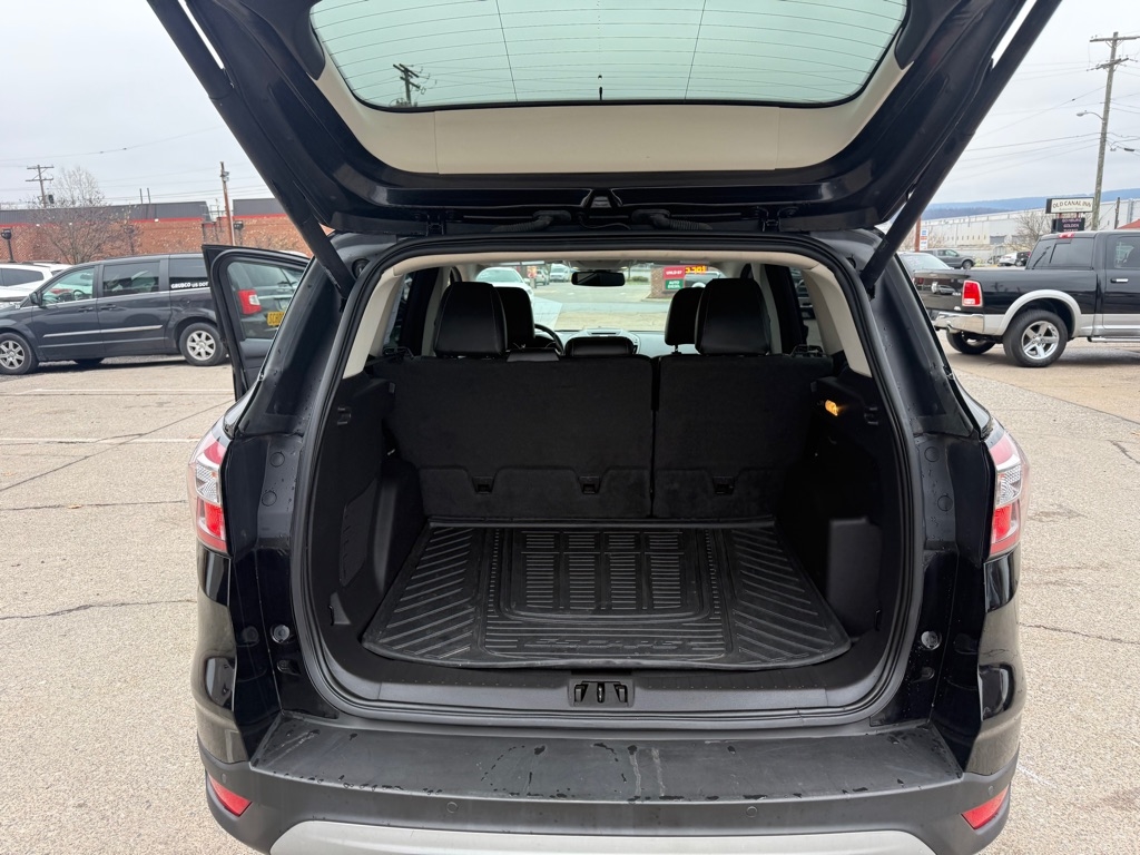 Ford Escape Titanium 4WD 2017