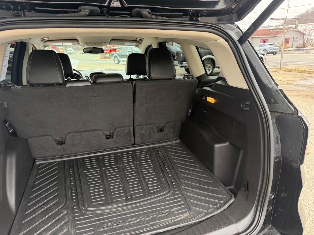 Ford Escape Titanium 4WD 2017