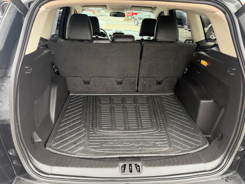 Ford Escape Titanium 4WD 2017