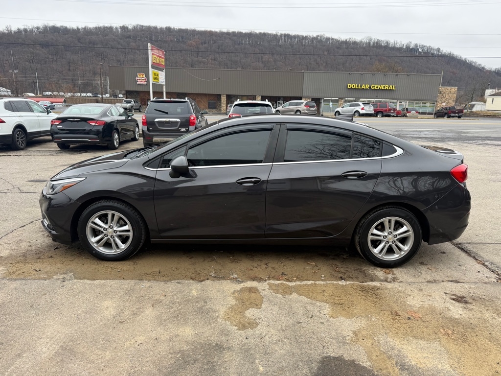 2016 Chevrolet Cruze LT photo 4