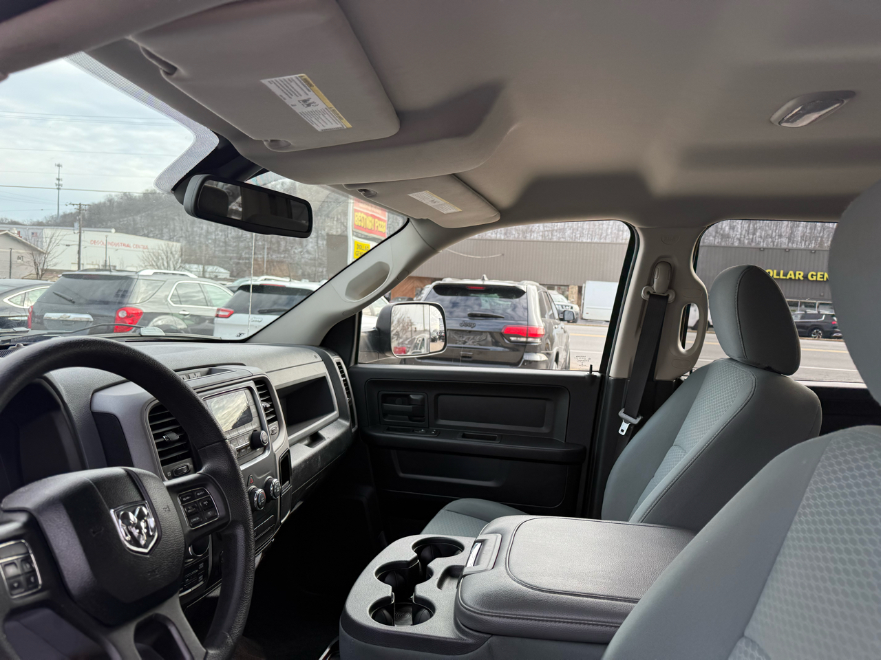 RAM 1500 Tradesman Crew Cab SWB 4WD 2014