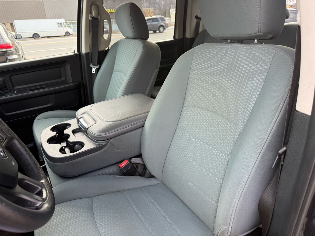 RAM 1500 Tradesman Crew Cab SWB 4WD 2014