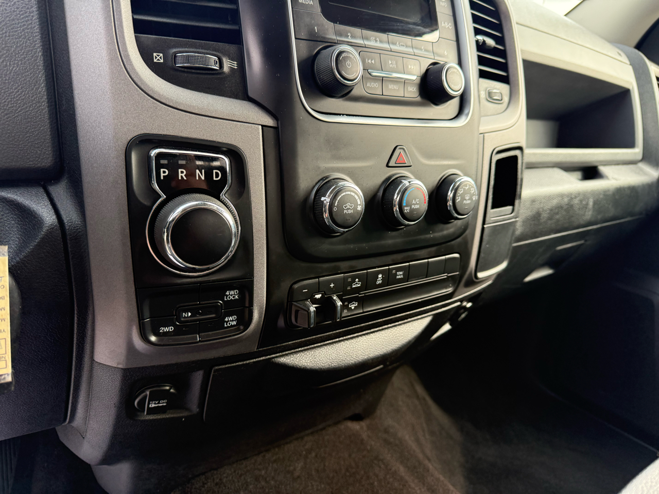 RAM 1500 Tradesman Crew Cab SWB 4WD 2014