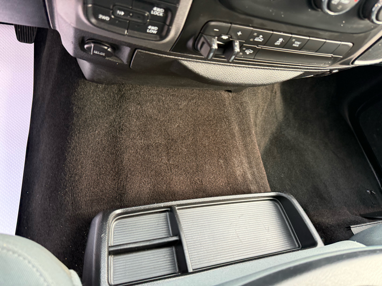 RAM 1500 Tradesman Crew Cab SWB 4WD 2014