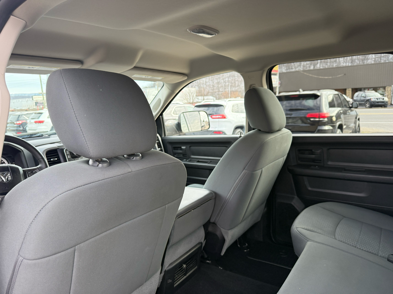 RAM 1500 Tradesman Crew Cab SWB 4WD 2014